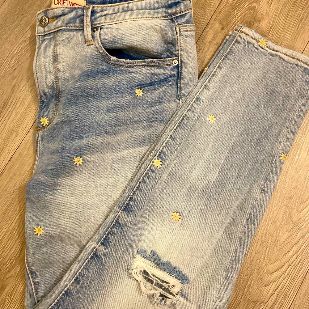 DRIFTWOOD Jeans with Embroidered Flowers